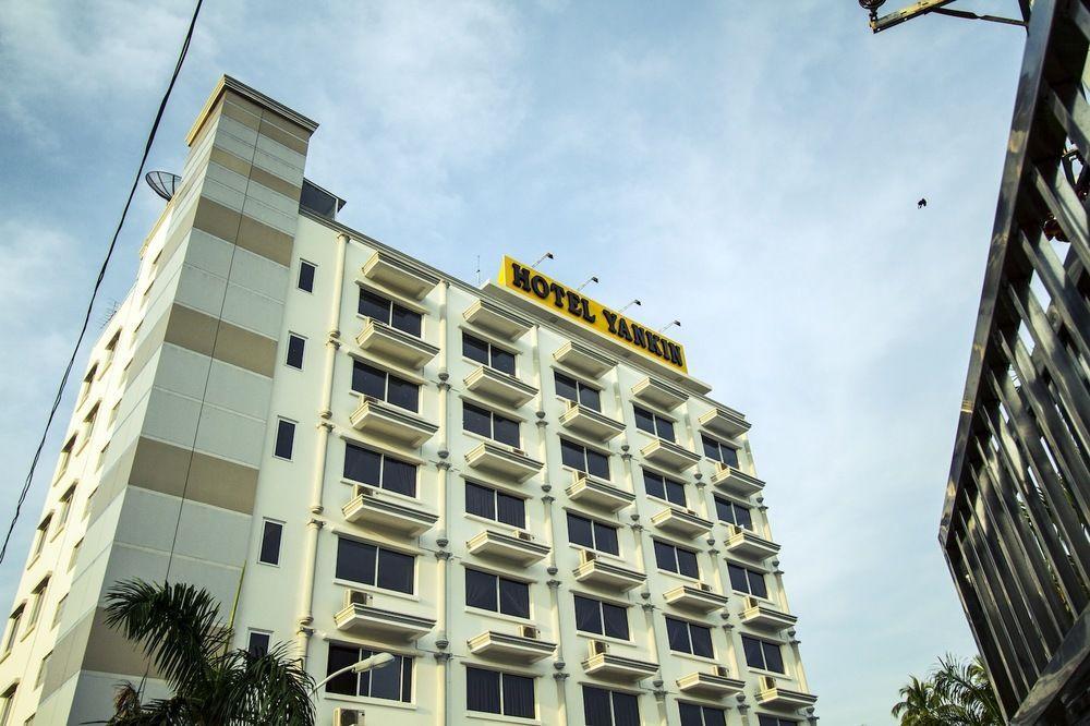 Hotel Yankin Yangon Exteriör bild